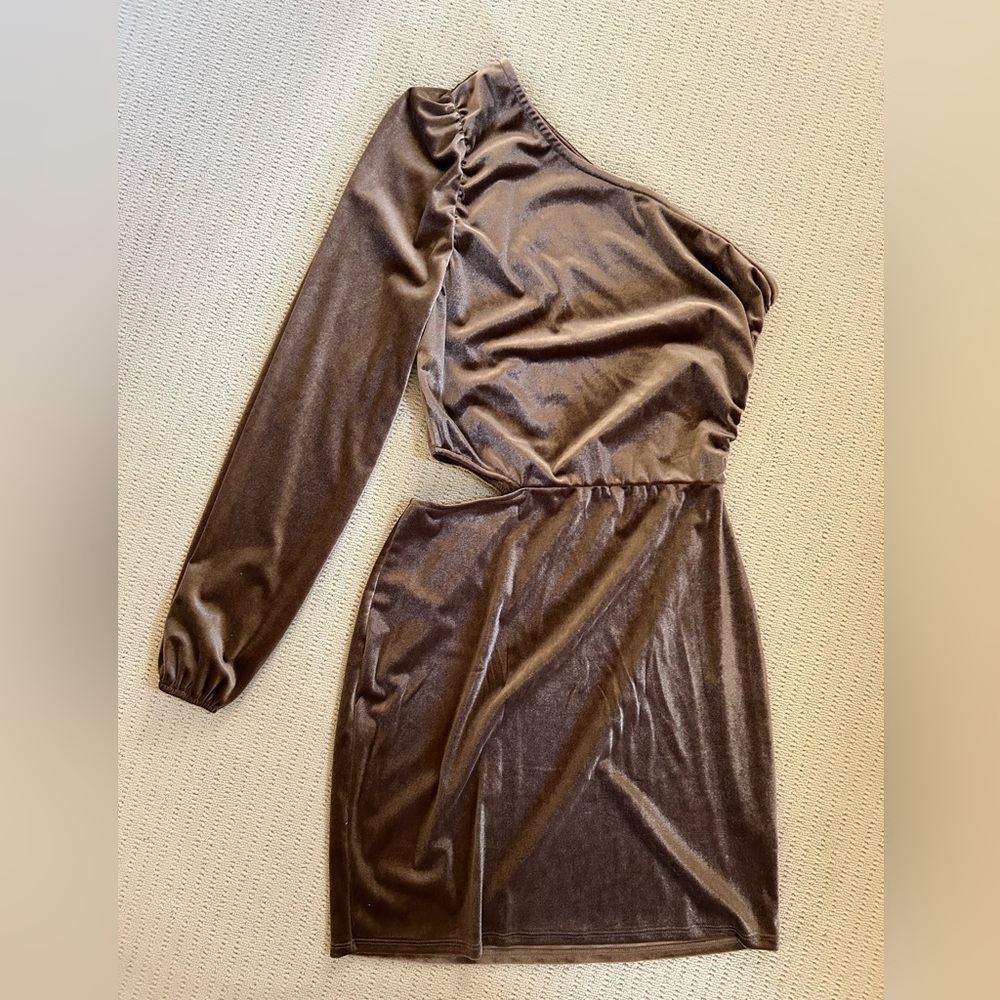 Boutique velvet off the shoulder dress